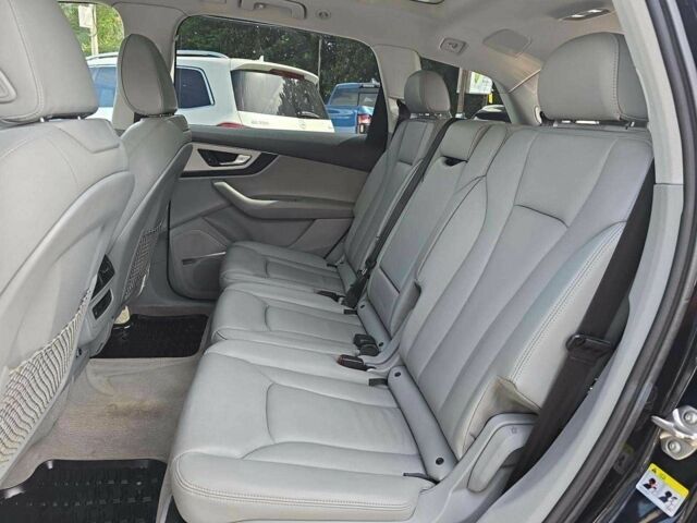 Синий Ауди Ку 7, объемом двигателя 2 л и пробегом 157 тыс. км за 19000 $, фото 7 на Automoto.ua