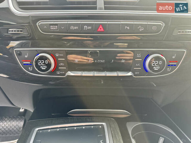 Синій Ауді Ку 7, об'ємом двигуна 3 л та пробігом 174 тис. км за 30500 $, фото 46 на Automoto.ua