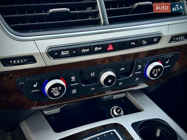 Ауді Ку 7 2018 у Києві на Automoto.ua Синій Ауді Ку 7, об'ємом двигуна 2 л та пробігом 162 тис. км за 25700 $, фото 42 на Automoto.ua