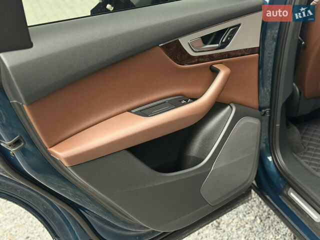 Синій Ауді Ку 7, об'ємом двигуна 1.98 л та пробігом 133 тис. км за 27900 $, фото 17 на Automoto.ua