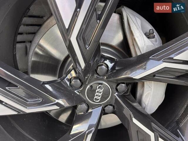 Синій Ауді Ку 7, об'ємом двигуна 3 л та пробігом 217 тис. км за 44000 $, фото 76 на Automoto.ua