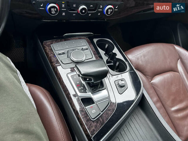 Синій Ауді Ку 7, об'ємом двигуна 3 л та пробігом 105 тис. км за 33000 $, фото 20 на Automoto.ua