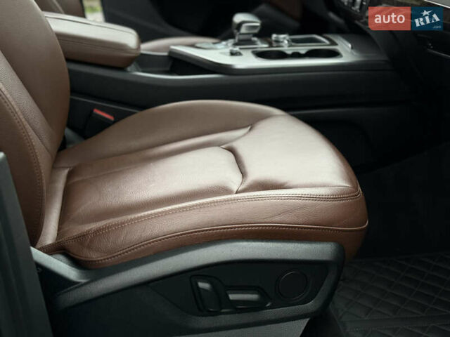 Синій Ауді Ку 7, об'ємом двигуна 1.98 л та пробігом 133 тис. км за 27900 $, фото 31 на Automoto.ua