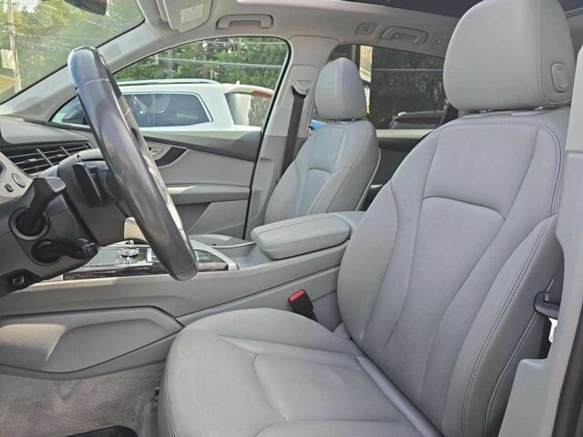 Синий Ауди Ку 7, объемом двигателя 2 л и пробегом 157 тыс. км за 19000 $, фото 5 на Automoto.ua