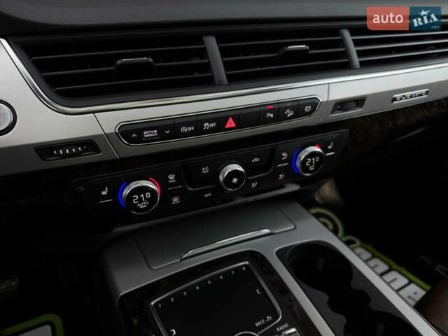 Синій Ауді Ку 7, об'ємом двигуна 1.98 л та пробігом 71 тис. км за 33000 $, фото 30 на Automoto.ua