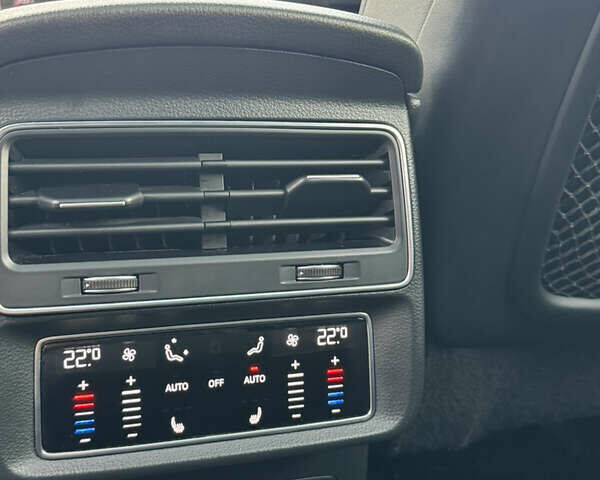 Синий Ауди Ку 7, объемом двигателя 3 л и пробегом 110 тыс. км за 45500 $, фото 17 на Automoto.ua