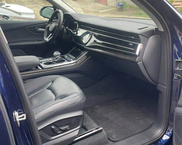 Синий Ауди Ку 7, объемом двигателя 3 л и пробегом 114 тыс. км за 47533 $, фото 3 на Automoto.ua