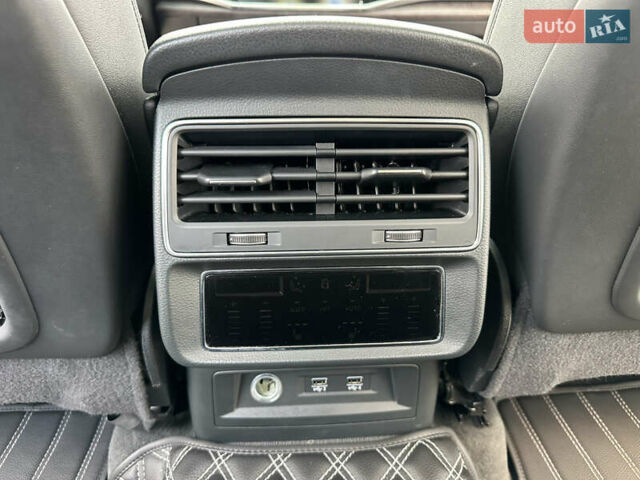 Синій Ауді Ку 7, об'ємом двигуна 3 л та пробігом 142 тис. км за 43999 $, фото 73 на Automoto.ua