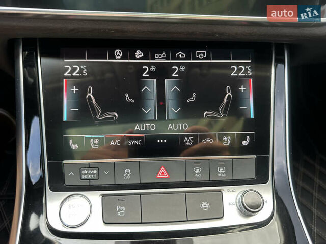 Синій Ауді Ку 7, об'ємом двигуна 3 л та пробігом 142 тис. км за 43999 $, фото 105 на Automoto.ua