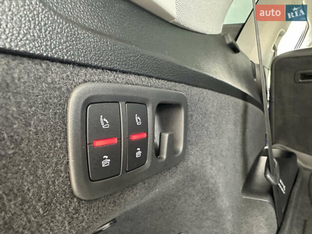 Синій Ауді Ку 7, об'ємом двигуна 3 л та пробігом 142 тис. км за 43999 $, фото 75 на Automoto.ua