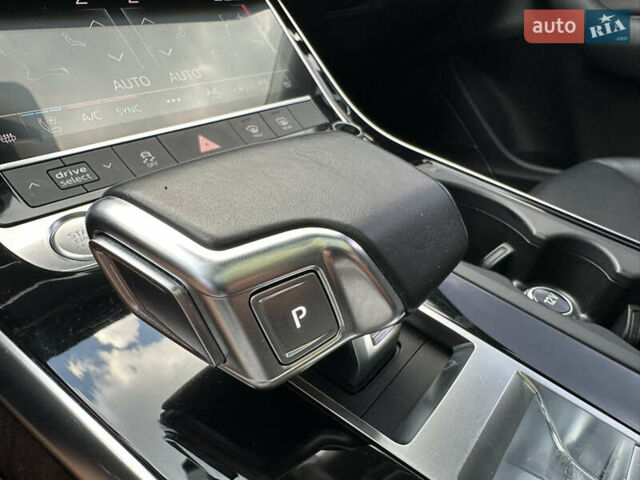 Синій Ауді Ку 7, об'ємом двигуна 3 л та пробігом 142 тис. км за 43999 $, фото 106 на Automoto.ua