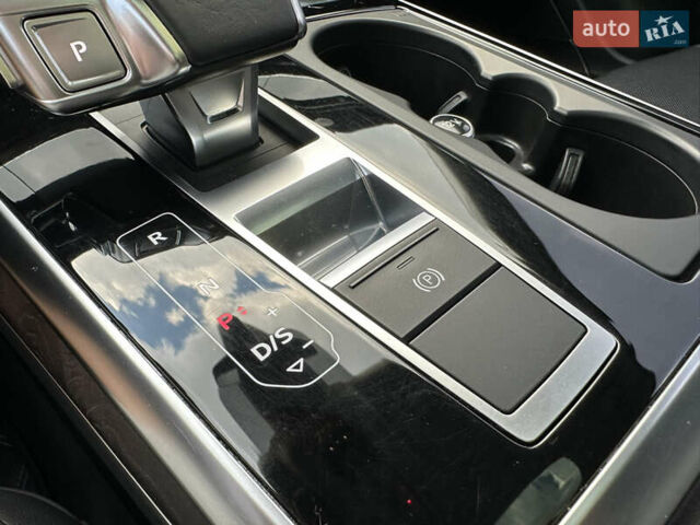 Синій Ауді Ку 7, об'ємом двигуна 3 л та пробігом 142 тис. км за 43999 $, фото 107 на Automoto.ua