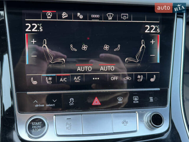 Синий Ауди Ку 7, объемом двигателя 2.97 л и пробегом 158 тыс. км за 58800 $, фото 57 на Automoto.ua