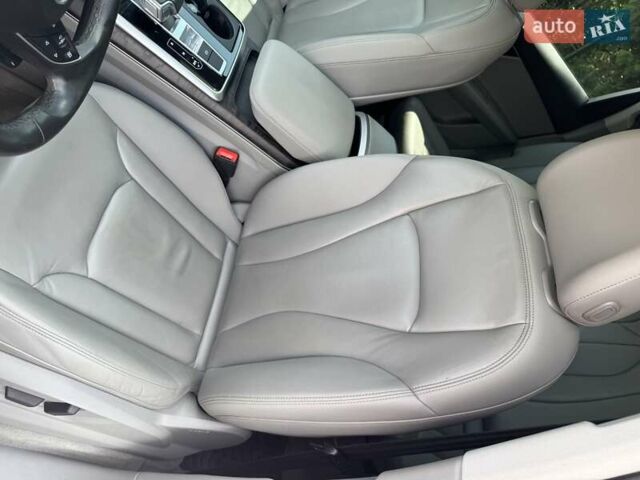 Синий Ауди Ку 7, объемом двигателя 1.98 л и пробегом 68 тыс. км за 38000 $, фото 13 на Automoto.ua