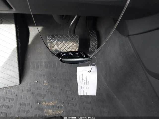 Синий Ауди Ку 7, объемом двигателя 3 л и пробегом 34 тыс. км за 15900 $, фото 10 на Automoto.ua