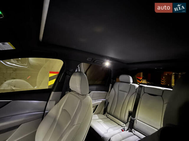 Синий Ауди Ку 7, объемом двигателя 3 л и пробегом 67 тыс. км за 59800 $, фото 69 на Automoto.ua