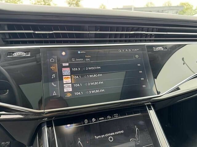 Синий Ауди Ку 7, объемом двигателя 2 л и пробегом 17 тыс. км за 24750 $, фото 7 на Automoto.ua