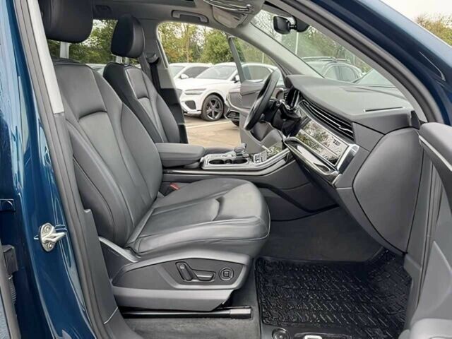 Синий Ауди Ку 7, объемом двигателя 2 л и пробегом 17 тыс. км за 24750 $, фото 9 на Automoto.ua