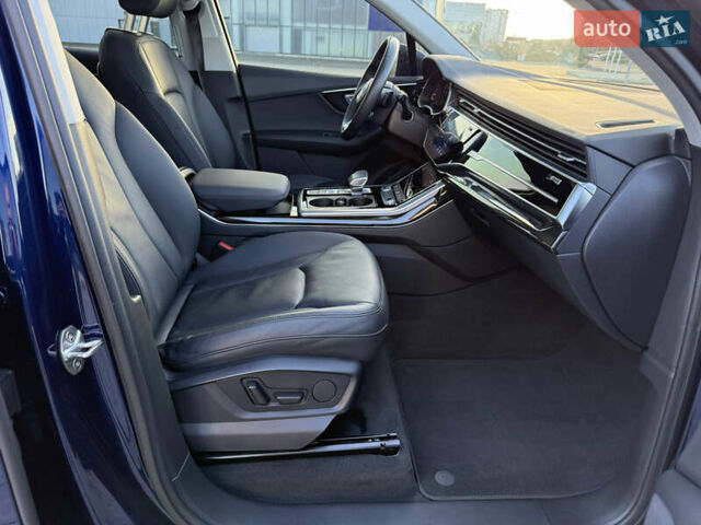 Синий Ауди Ку 7, объемом двигателя 3 л и пробегом 57 тыс. км за 51000 $, фото 46 на Automoto.ua