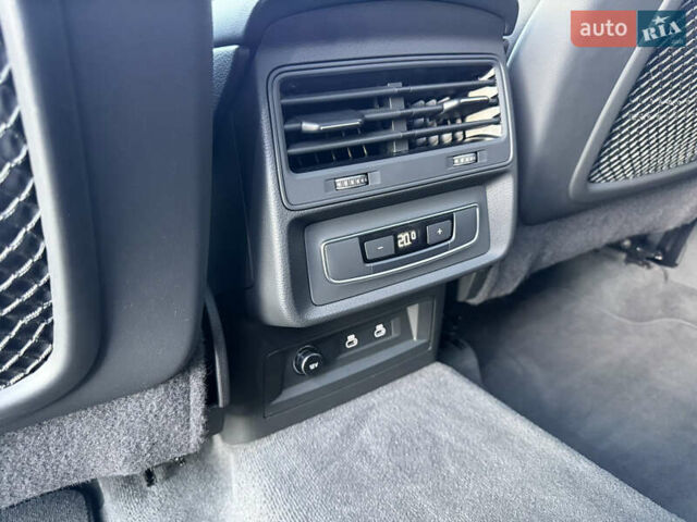 Синий Ауди Ку 7, объемом двигателя 3 л и пробегом 57 тыс. км за 51000 $, фото 40 на Automoto.ua