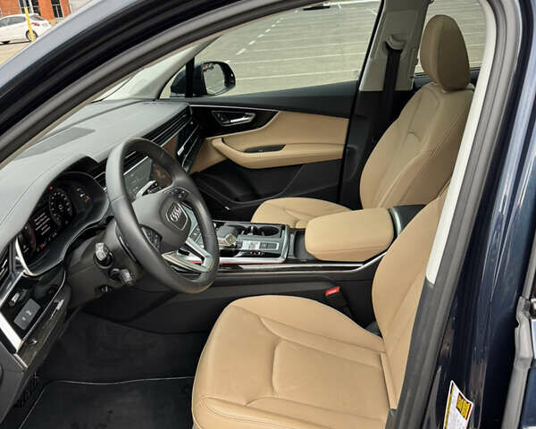 Синий Ауди Ку 7, объемом двигателя 3 л и пробегом 25 тыс. км за 67500 $, фото 18 на Automoto.ua