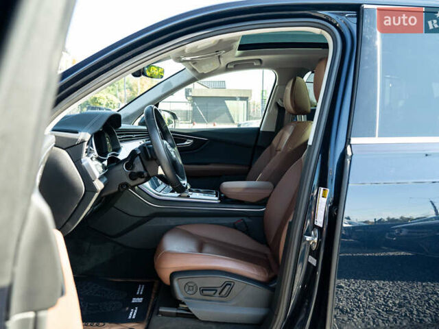 Синій Ауді Ку 7, об'ємом двигуна 1.98 л та пробігом 31 тис. км за 55900 $, фото 22 на Automoto.ua