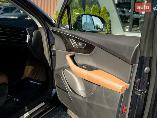 Синій Ауді Ку 7, об'ємом двигуна 1.98 л та пробігом 31 тис. км за 55900 $, фото 50 на Automoto.ua