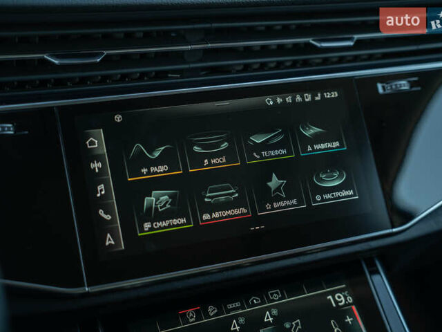 Синій Ауді Ку 7, об'ємом двигуна 1.98 л та пробігом 31 тис. км за 55900 $, фото 33 на Automoto.ua