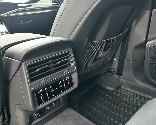 Синій Ауді Ку 7, об'ємом двигуна 3 л та пробігом 35 тис. км за 62000 $, фото 31 на Automoto.ua