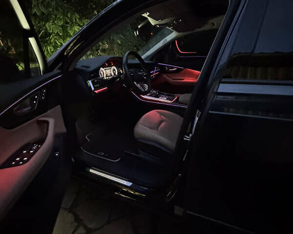 Синий Ауди Ку 7, объемом двигателя 3 л и пробегом 25 тыс. км за 67500 $, фото 37 на Automoto.ua