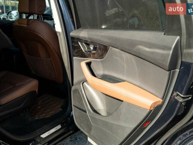 Синій Ауді Ку 7, об'ємом двигуна 1.98 л та пробігом 31 тис. км за 55900 $, фото 52 на Automoto.ua