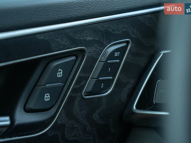 Синій Ауді Ку 7, об'ємом двигуна 1.98 л та пробігом 31 тис. км за 55900 $, фото 23 на Automoto.ua