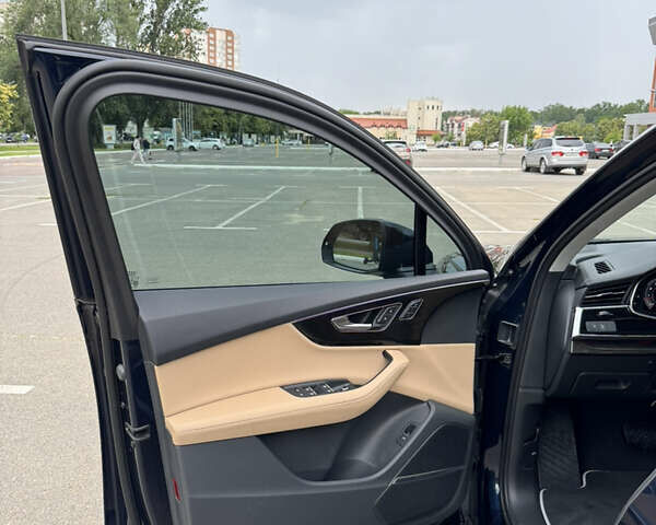 Синий Ауди Ку 7, объемом двигателя 3 л и пробегом 25 тыс. км за 67500 $, фото 19 на Automoto.ua