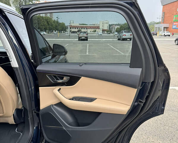 Синий Ауди Ку 7, объемом двигателя 3 л и пробегом 25 тыс. км за 67500 $, фото 23 на Automoto.ua