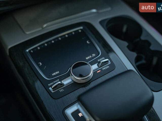 Зелений Ауді Ку 7, об'ємом двигуна 3 л та пробігом 69 тис. км за 36500 $, фото 29 на Automoto.ua