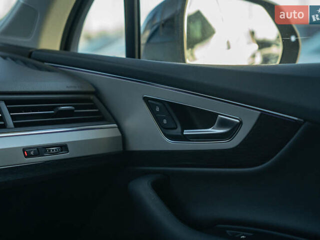 Зелений Ауді Ку 7, об'ємом двигуна 3 л та пробігом 69 тис. км за 36500 $, фото 32 на Automoto.ua