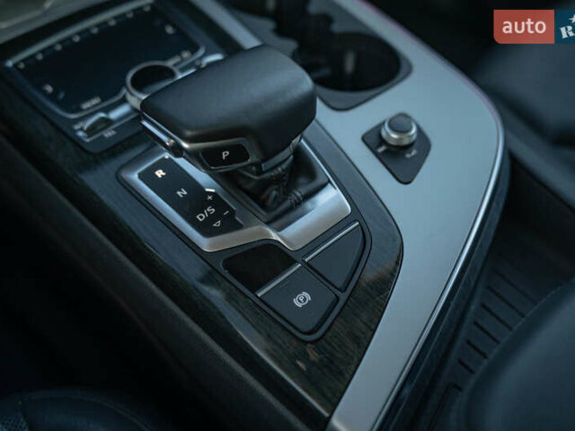 Зелений Ауді Ку 7, об'ємом двигуна 3 л та пробігом 69 тис. км за 36500 $, фото 30 на Automoto.ua