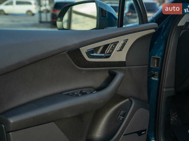 Зелений Ауді Ку 7, об'ємом двигуна 3 л та пробігом 69 тис. км за 36500 $, фото 38 на Automoto.ua