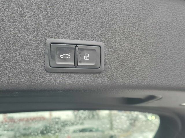 Белый Ауди Кватро, объемом двигателя 0 л и пробегом 189 тыс. км за 28664 $, фото 18 на Automoto.ua