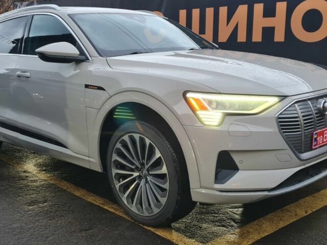 Белый Ауди Кватро, объемом двигателя 0 л и пробегом 189 тыс. км за 28664 $, фото 2 на Automoto.ua