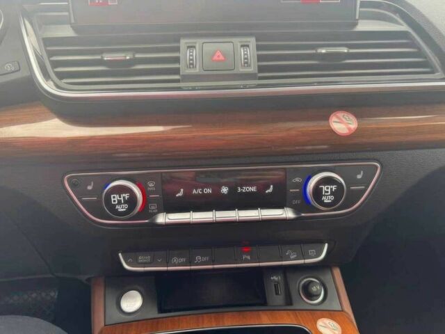 Чорний Ауді Quattro, об'ємом двигуна 2 л та пробігом 13 тис. км за 19990 $, фото 12 на Automoto.ua