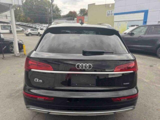 Чорний Ауді Quattro, об'ємом двигуна 2 л та пробігом 13 тис. км за 19990 $, фото 5 на Automoto.ua