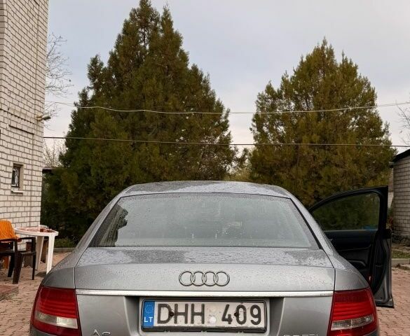 Сірий Ауді Quattro, об'ємом двигуна 3 л та пробігом 320 тис. км за 5300 $, фото 3 на Automoto.ua