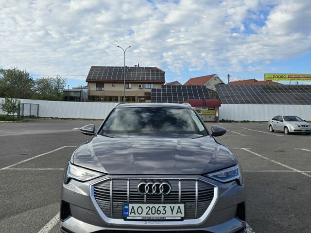 Серый Ауди Кватро, объемом двигателя 0 л и пробегом 144 тыс. км за 32800 $, фото 1 на Automoto.ua