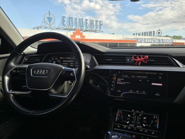 Серый Ауди Кватро, объемом двигателя 0 л и пробегом 144 тыс. км за 32800 $, фото 19 на Automoto.ua