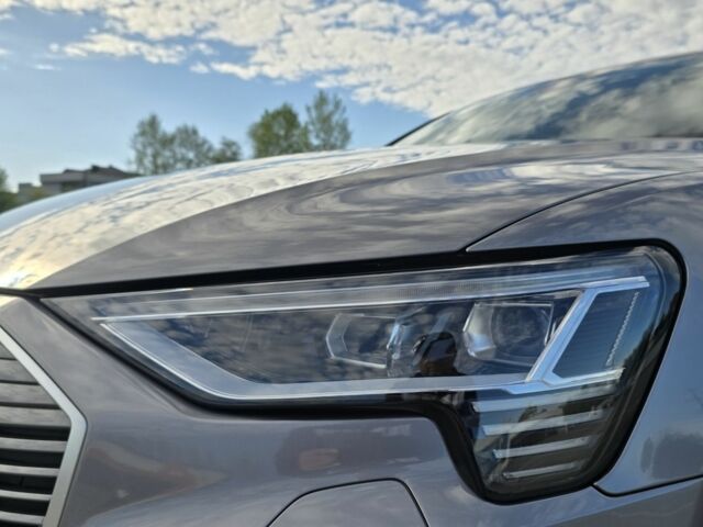 Серый Ауди Кватро, объемом двигателя 0 л и пробегом 144 тыс. км за 32800 $, фото 8 на Automoto.ua