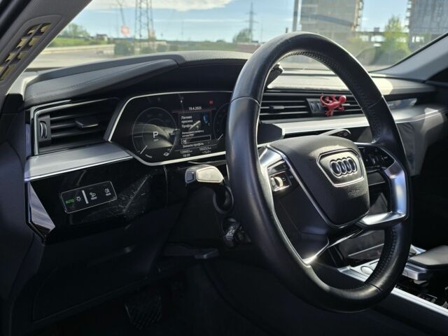 Серый Ауди Кватро, объемом двигателя 0 л и пробегом 144 тыс. км за 32800 $, фото 12 на Automoto.ua