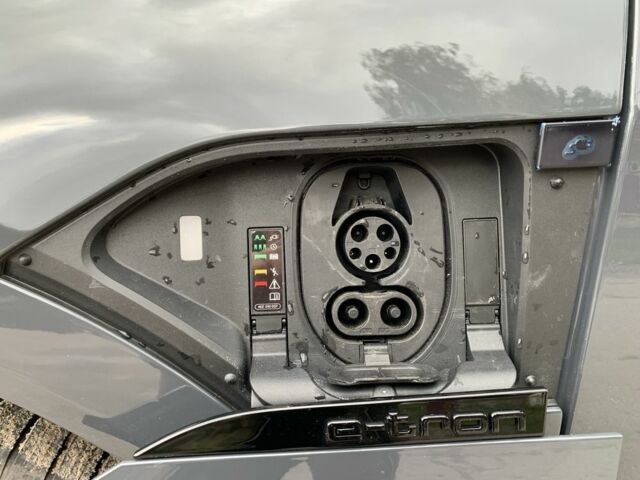 Серый Ауди Кватро, объемом двигателя 0 л и пробегом 1 тыс. км за 60000 $, фото 21 на Automoto.ua