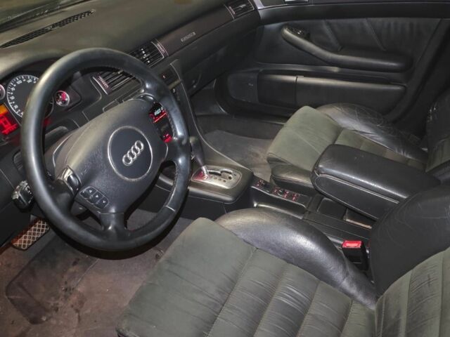 Синий Ауди Кватро, объемом двигателя 2.5 л и пробегом 280 тыс. км за 3177 $, фото 1 на Automoto.ua