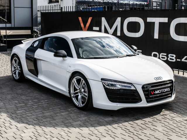Білий Ауді R8, об'ємом двигуна 5.2 л та пробігом 38 тис. км за 63000 $, фото 2 на Automoto.ua